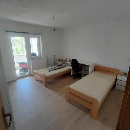 Cim House Apartman